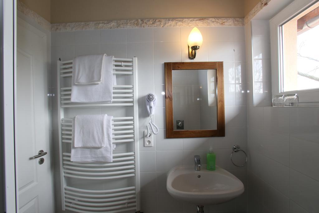 Aurora Panzio Bed & Breakfast Bük Екстериор снимка