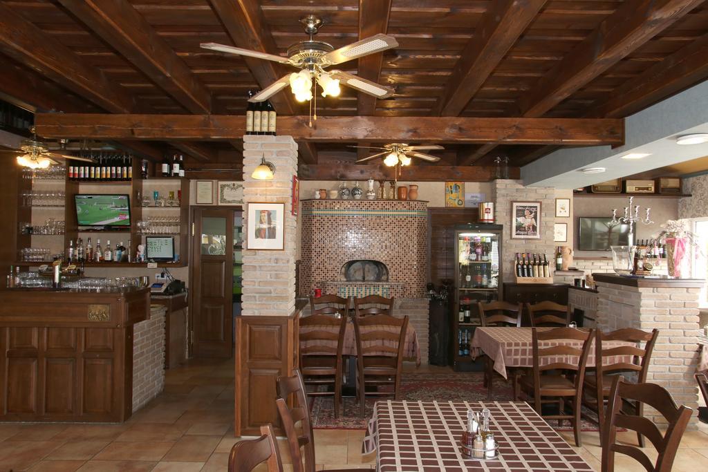 Aurora Panzio Bed & Breakfast Bük Екстериор снимка