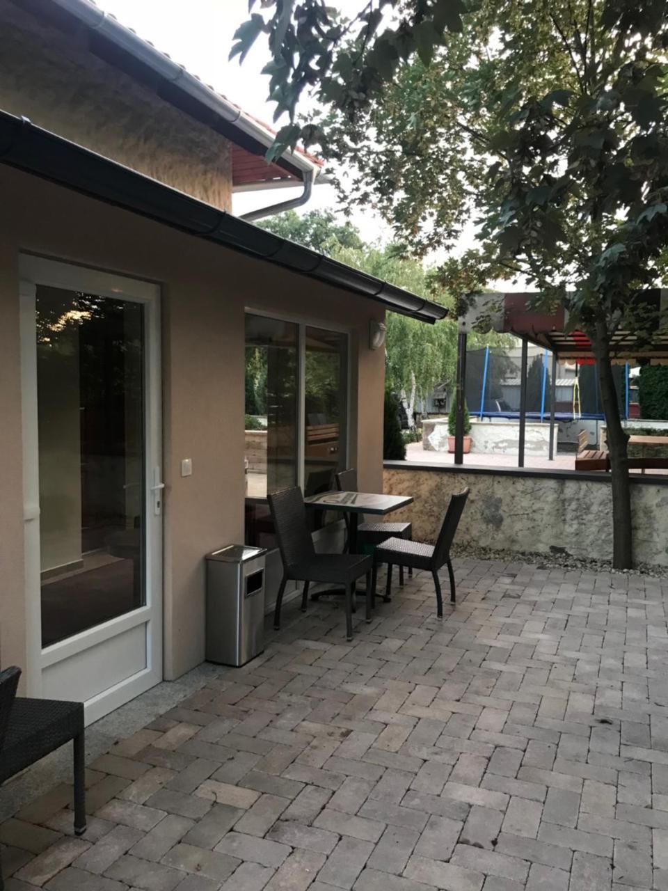 Aurora Panzio Bed & Breakfast Bük Екстериор снимка