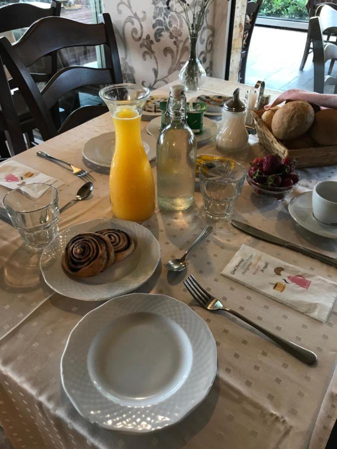 Aurora Panzio Bed & Breakfast Bük Екстериор снимка