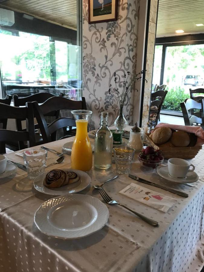 Aurora Panzio Bed & Breakfast Bük Екстериор снимка