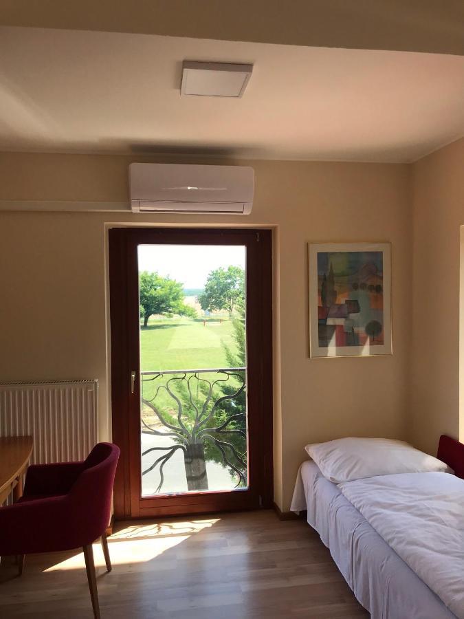 Aurora Panzio Bed & Breakfast Bük Екстериор снимка
