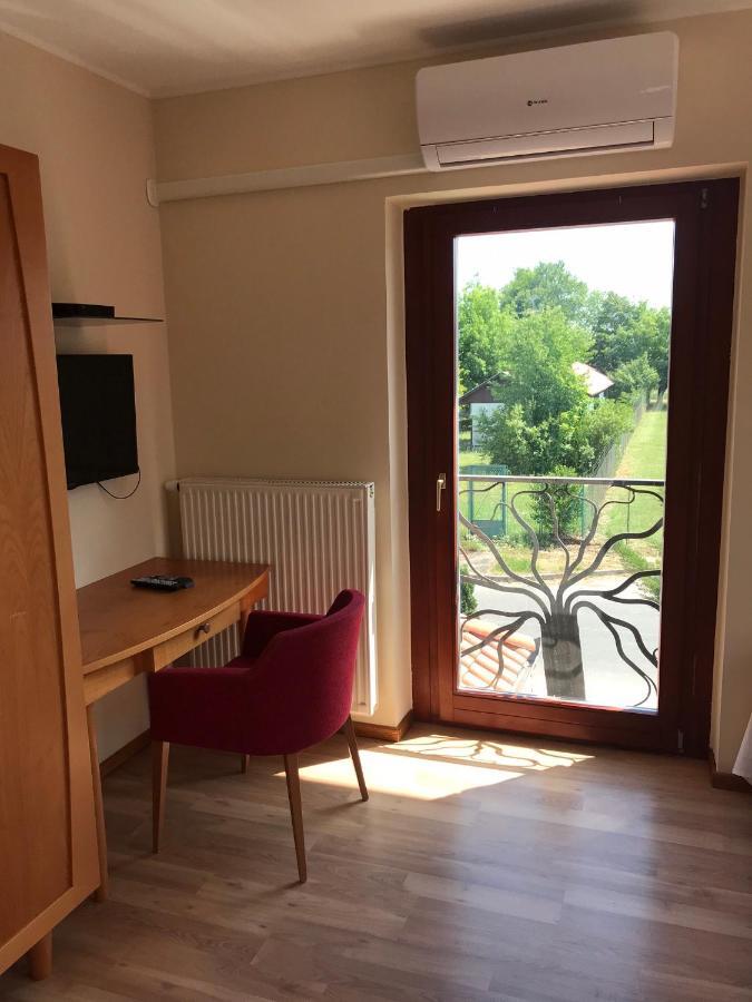 Aurora Panzio Bed & Breakfast Bük Екстериор снимка