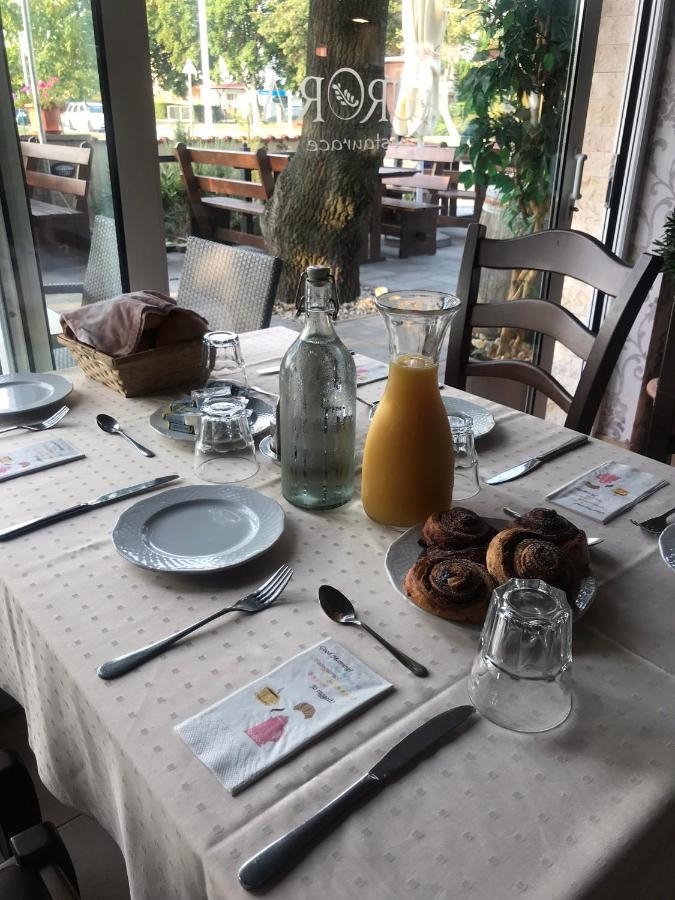 Aurora Panzio Bed & Breakfast Bük Екстериор снимка