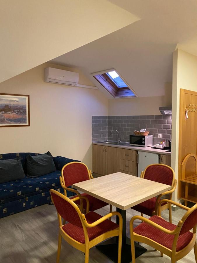 Aurora Panzio Bed & Breakfast Bük Екстериор снимка